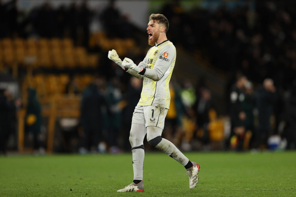 Λαμπάδα στο μπόι του Σα θα ανάψει η Γουλβς! (vid)