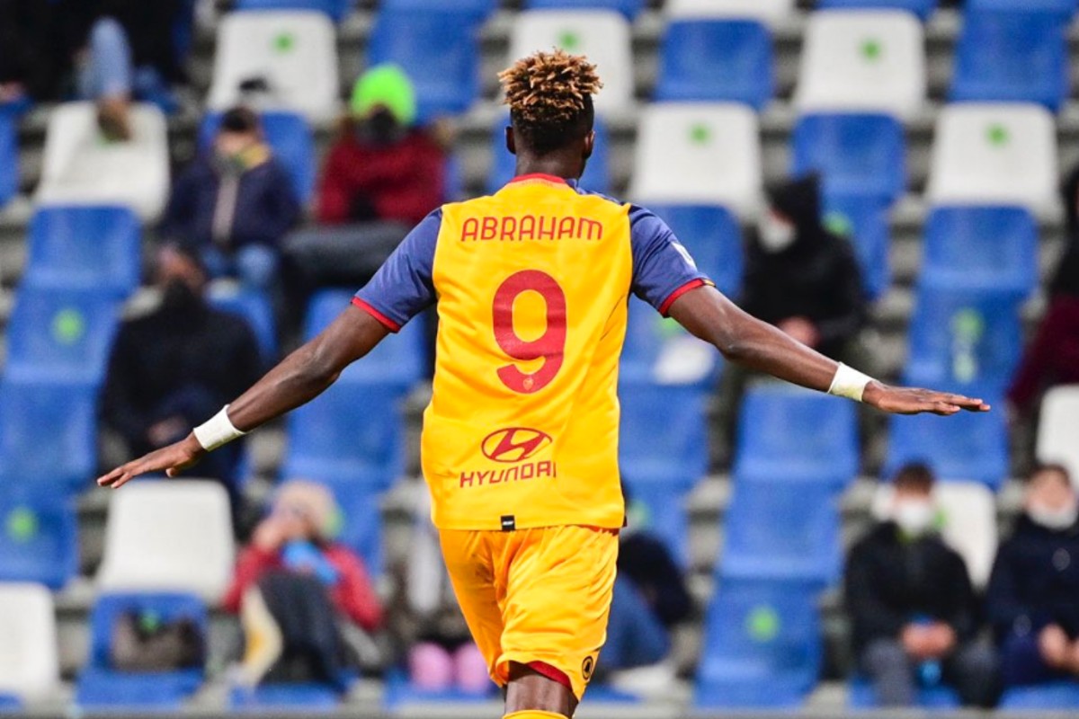 Ο Έιμπραχαμ φέτος βάζει τα γυαλιά σε κάθε Άγγλο επιθετικό