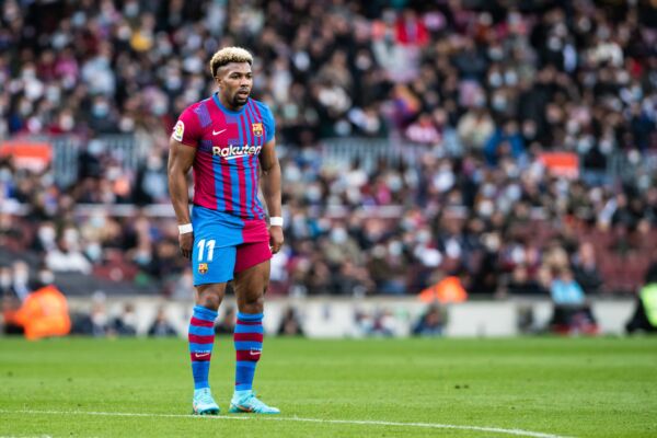 Ο Αντάμα Τραορέ πέρασε, αλλά δεν πολύ... ακούμπησε στην Μπαρτσελόνα!