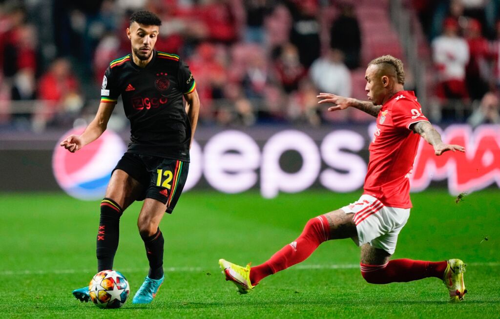 Ο Άγιαξ έχασε την ευκαιρία να… κόψει τα φτερά της Μπενφίκα! (vid)