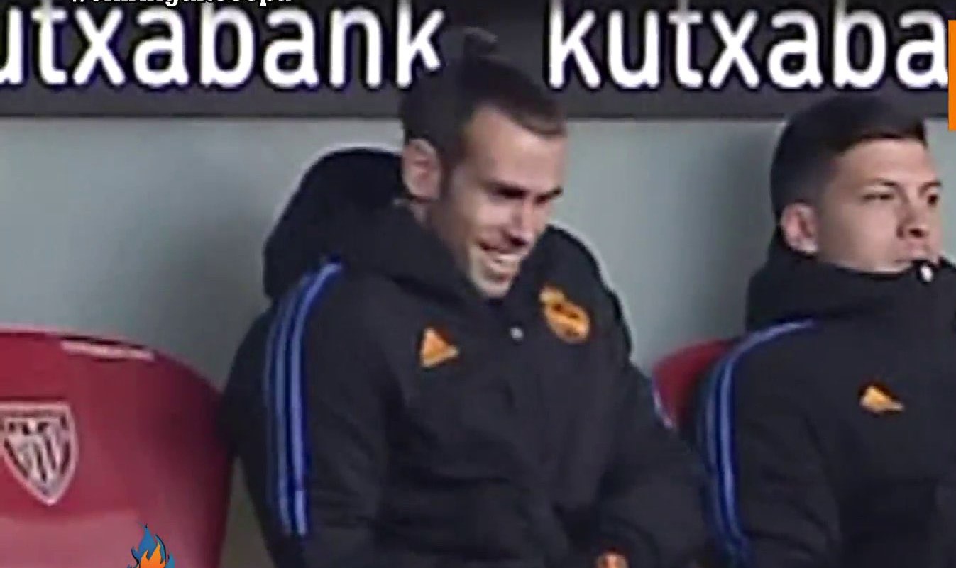 Σεβασμός… “μηδέν” από τον Μπέιλ – Γέλαγε με τον Αζάρ (vid)