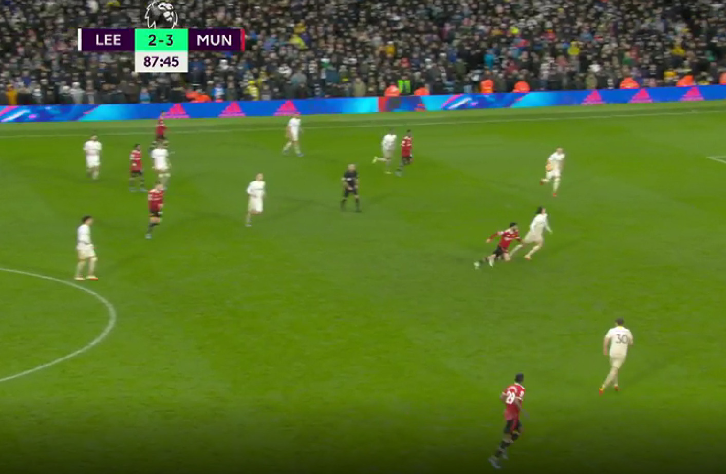 Ντρίμπλα αλά Μπέργκαμπ ο Φερνάντες στο 4-2 της Γιουνάιτεντ! (vid)