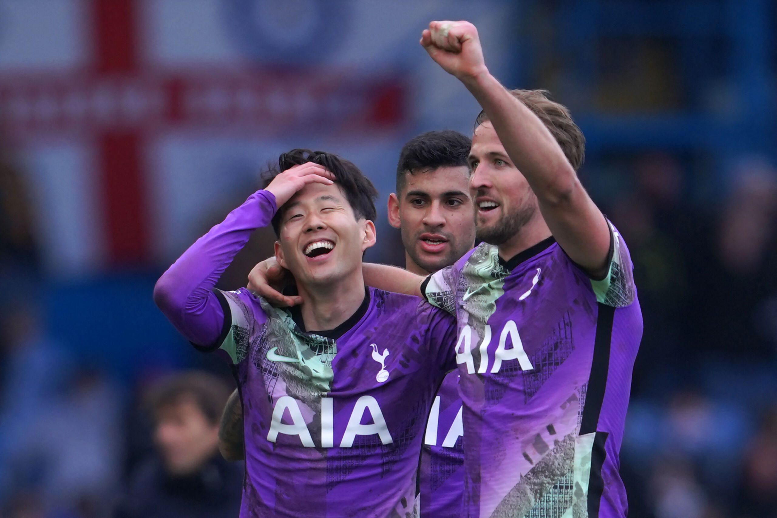 Ο Κέιν έδωσε την ασίστ της… ζωής του από το κέντρο! (vid)