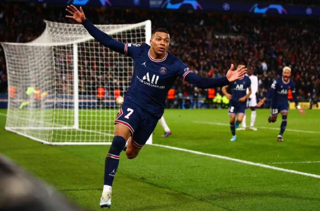 Ο Μπαπέ εκτέλεσε την… αγαπημένη του Ρεάλ στο 90+4′! (vid)