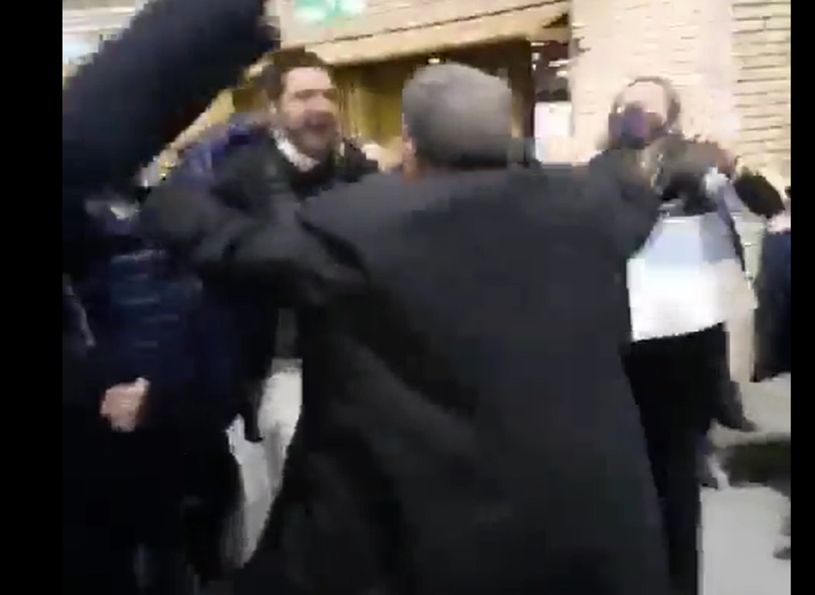 Η Μπαρτσελόνα κέρδισε τη Νάπολι και ο Λαπόρτα έκανε σαν να πήρε το Champions League (vid)