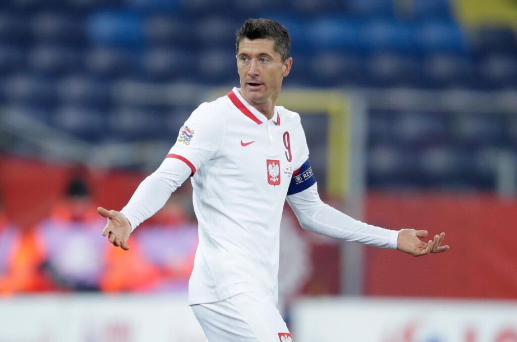 Λεβαντόφσκι: «Δεν μπορούμε να παριστάνουμε ότι δε συμβαίνει τίποτα»