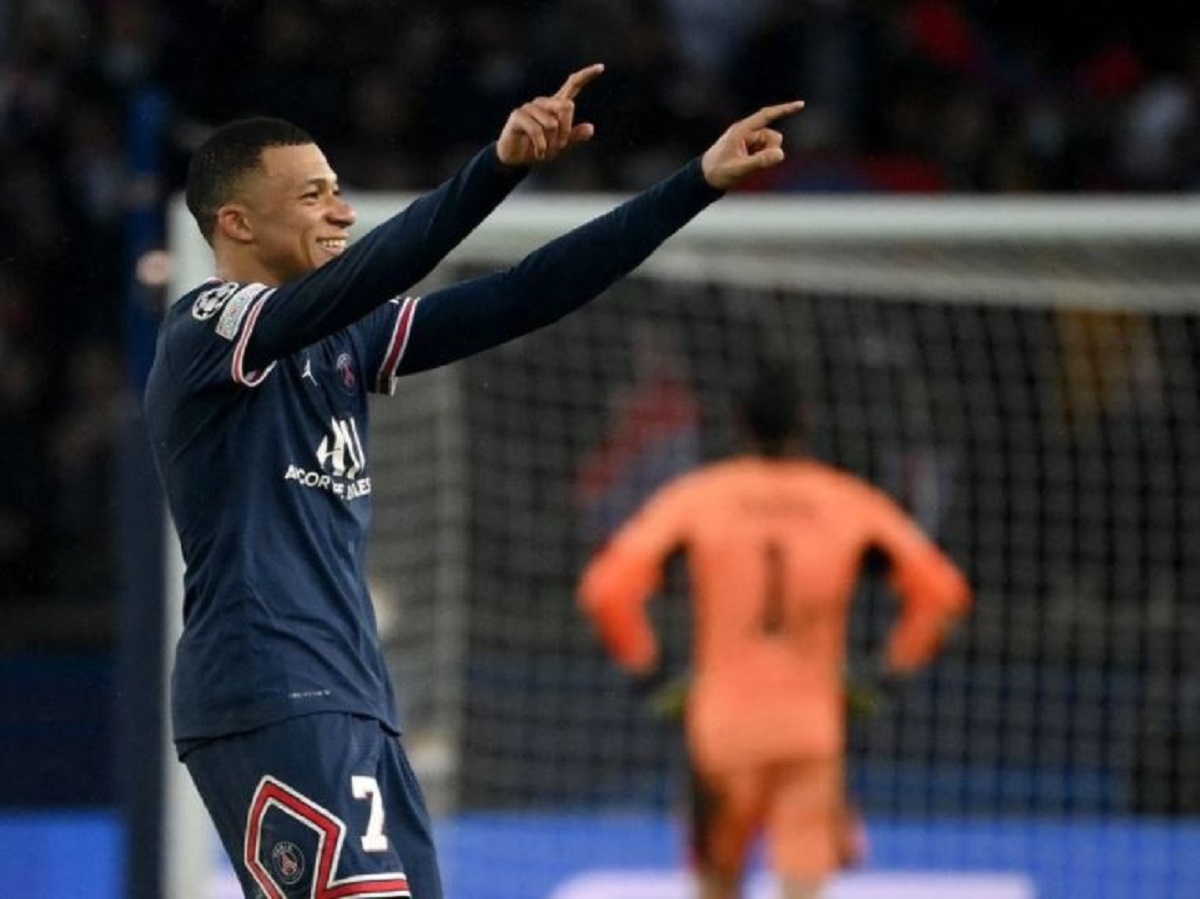 Ένας πρώην της Ρεάλ… προσπαθεί να πείσει τον Μπαπέ να μείνει στην Παρί!