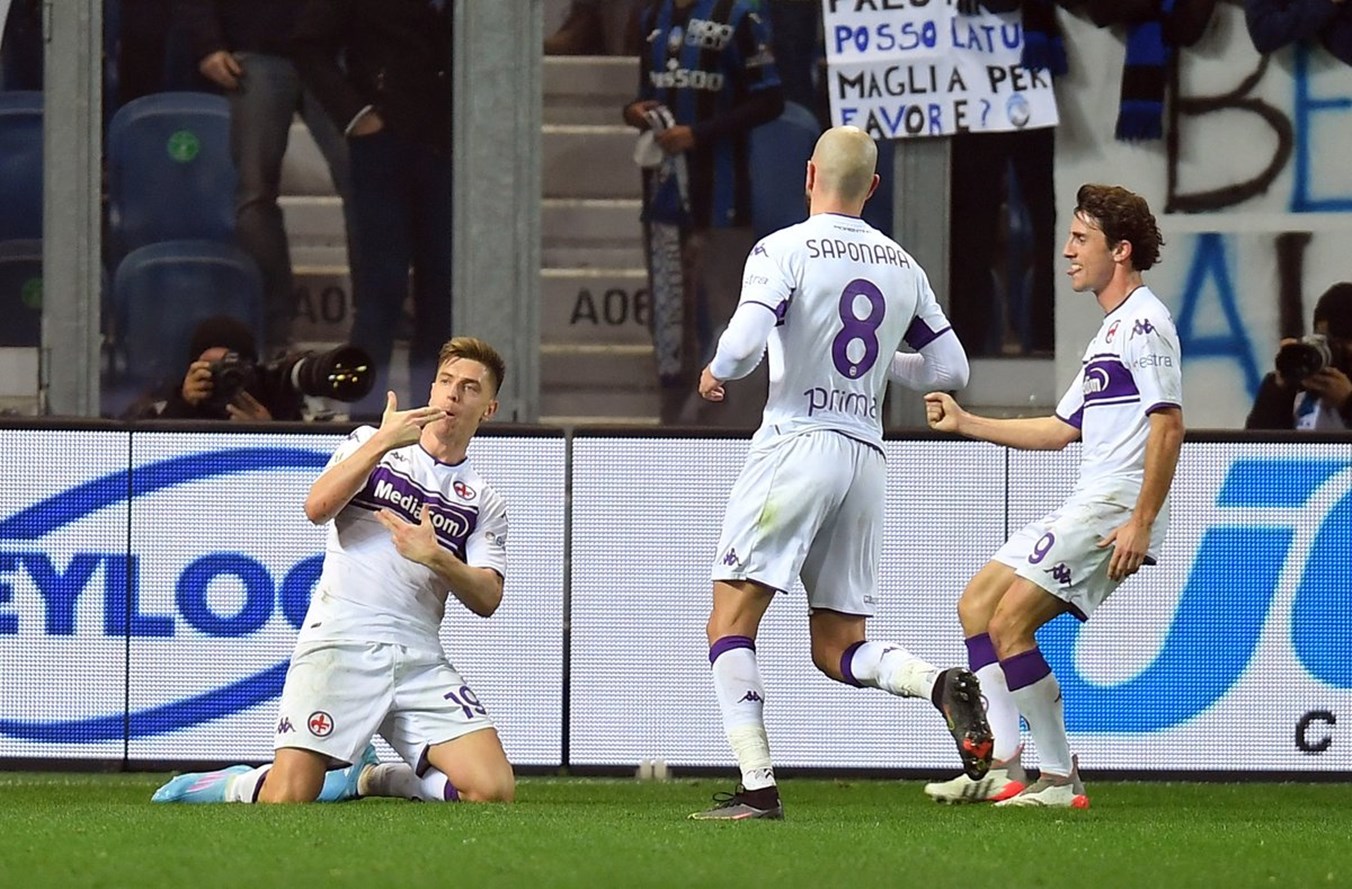 Ο Πιάτεκ έβγαλε τα… πιστόλια και κάνει τον Βλάχοβιτς ανάμνηση για τους «βιόλα»! (vid)