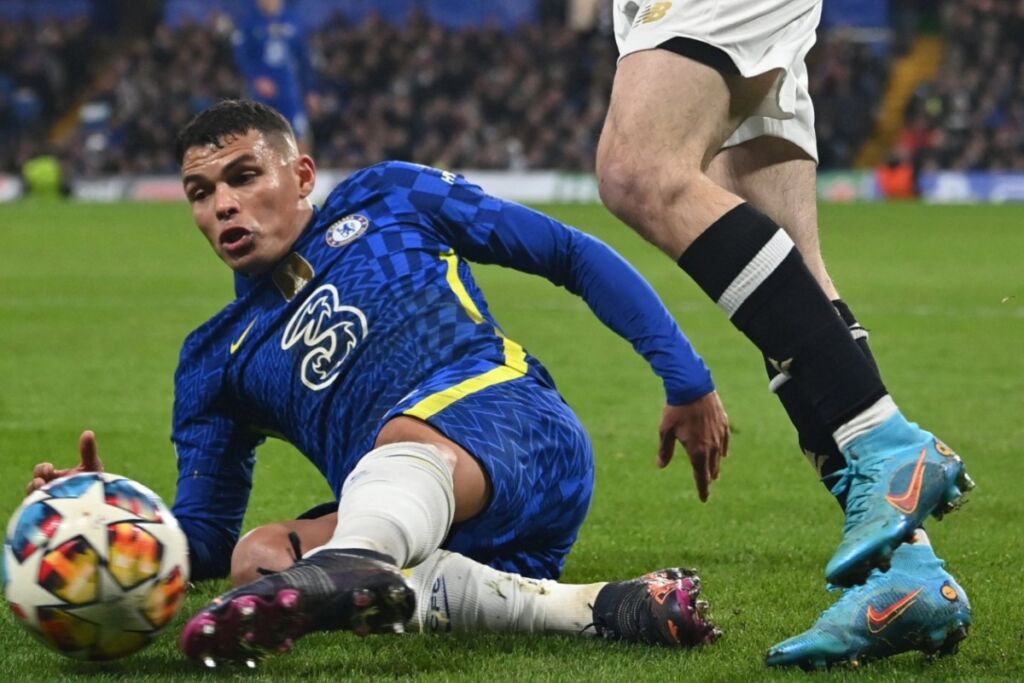 Ο Τιάγκο Σίλβα απέδειξε ξανά ότι αψηφά τον «Πατέρα Χρόνο» (vid)