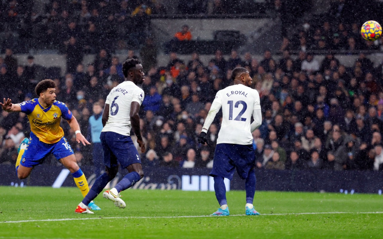 Με τέτοια «αεράμυνα», Τότεναμ δεν πας πουθενά (vid)