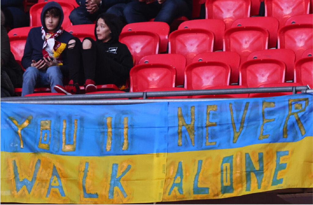 Πόλεμος στην Ουκρανία: Τελικός στο «Γουέμπλεϊ» με το μυαλό όλων… αλλού (pics)