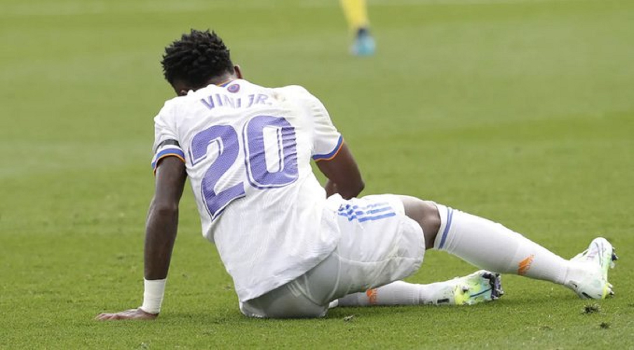 H Ρεάλ Μαδρίτης αντιδρά στο… ξυλοφόρτωμα στον Βινίσιους!