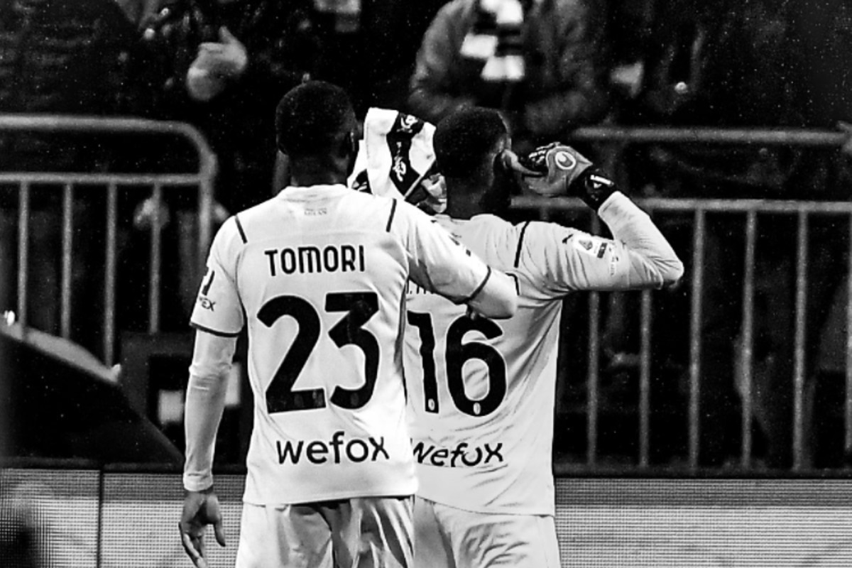 Ο Μενιάν σήκωσε το μεσαίο δάχτυλο κατά των ρατσιστών της Κάλιαρι (pic)