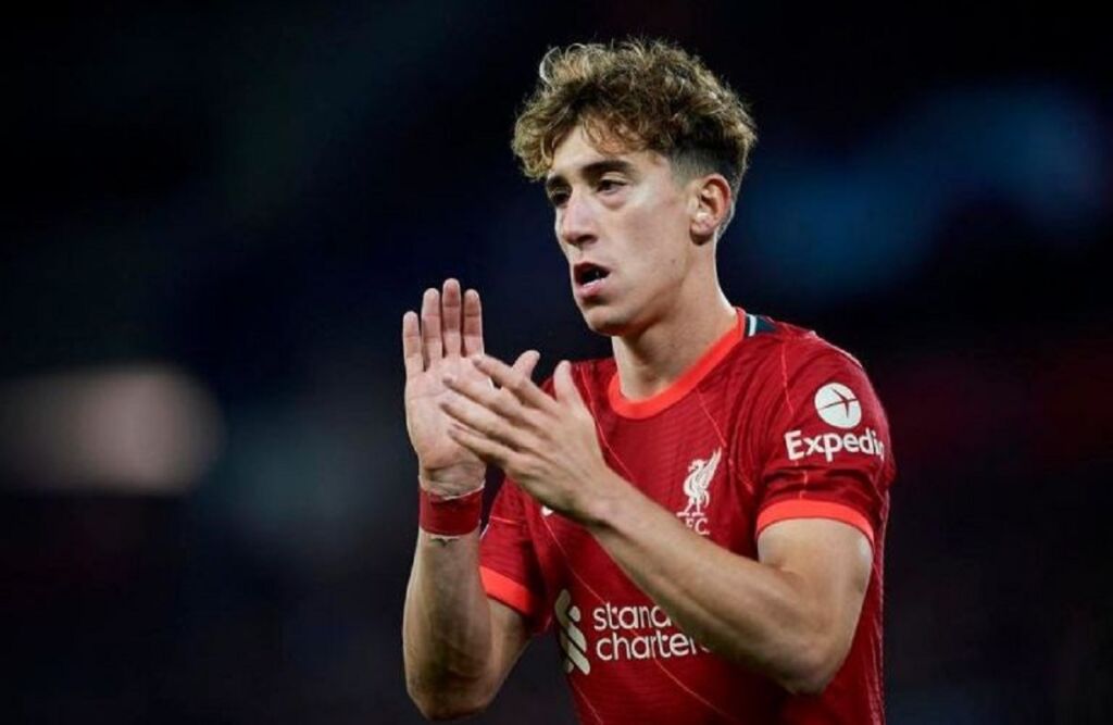 Ταξίδι από το Ηράκλειο στο… Λίβερπουλ για ένα tattoo του Τσιμίκα! (pics)