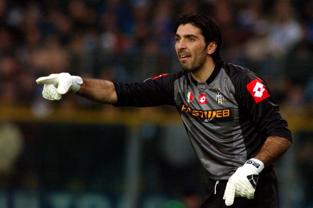 Όχι ένα, αλλά δύο «πακέτα» έριξε στη Μπαρτσελόνα ο Μπουφόν!