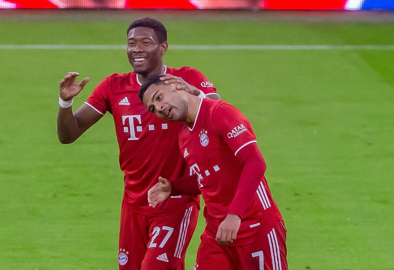 Ο Γκνάμπρι «ξενέρωσε» με Μπάγερν και ο Αλάμπα τον πωρώνει με Ρεάλ!