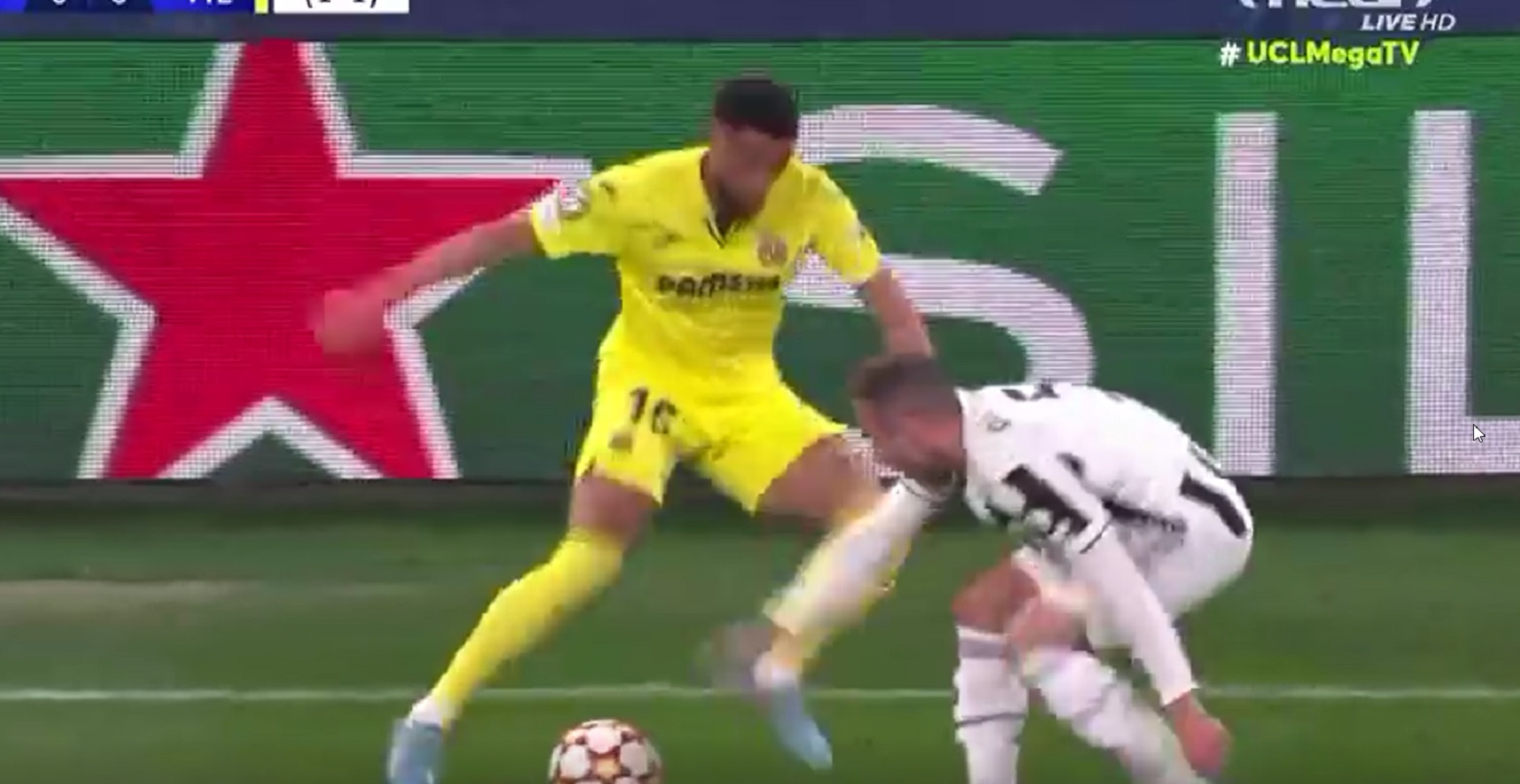 Ο Ντανζούμα μοιράζει… σακούλες στους παίκτες της Γιουβέντους! (vid)