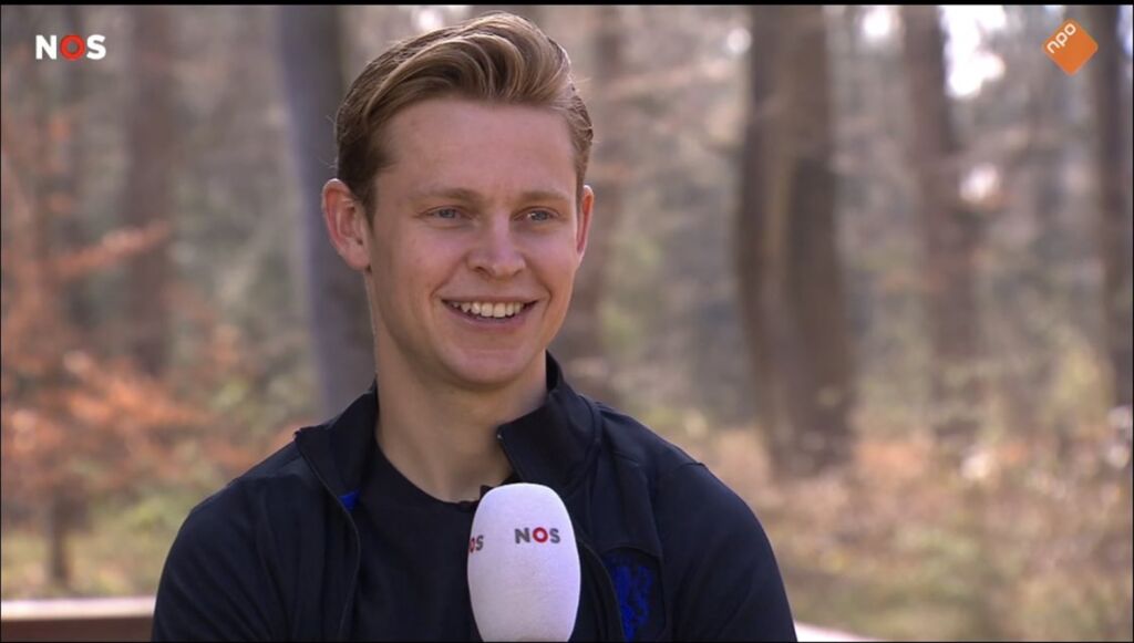 O Ντε Γιονγκ «προσκυνάει» το ποδόσφαιρο που παίζει η Μπαρτσελόνα!