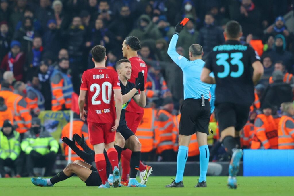 Κρύος ιδρώτας έλουσε τη Λίβερπουλ αλλά αποστολή εξετελέσθη (vid)