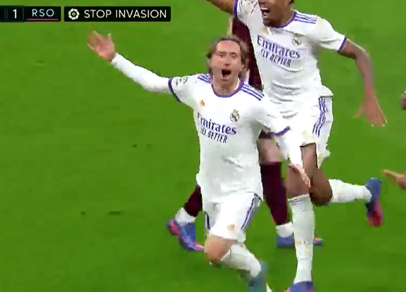 «Ζωγράφισε» ο μαέστρος Μόντριτς με γκολ βγαλμένο από το… καπέλο του (vid)