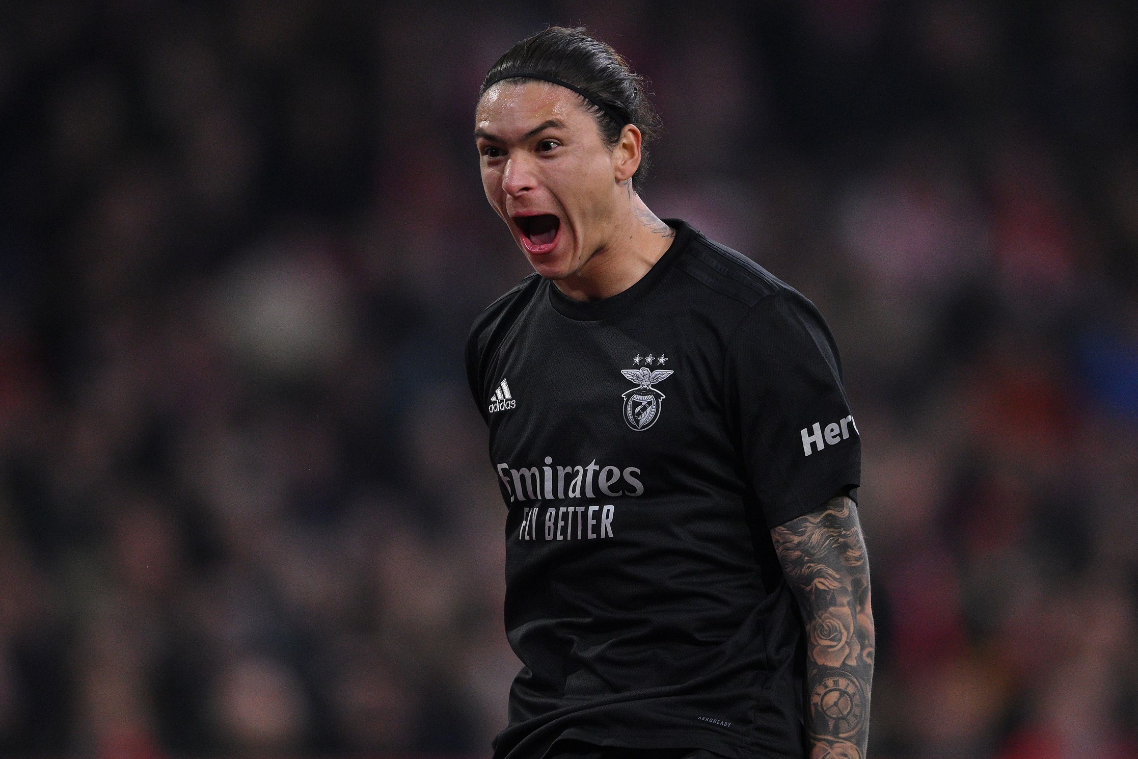 Του Νούνιεζ το… πανηγύρι μέσα στο Άμστερνταμ και στους «8» η Μπενφίκα! (vid)