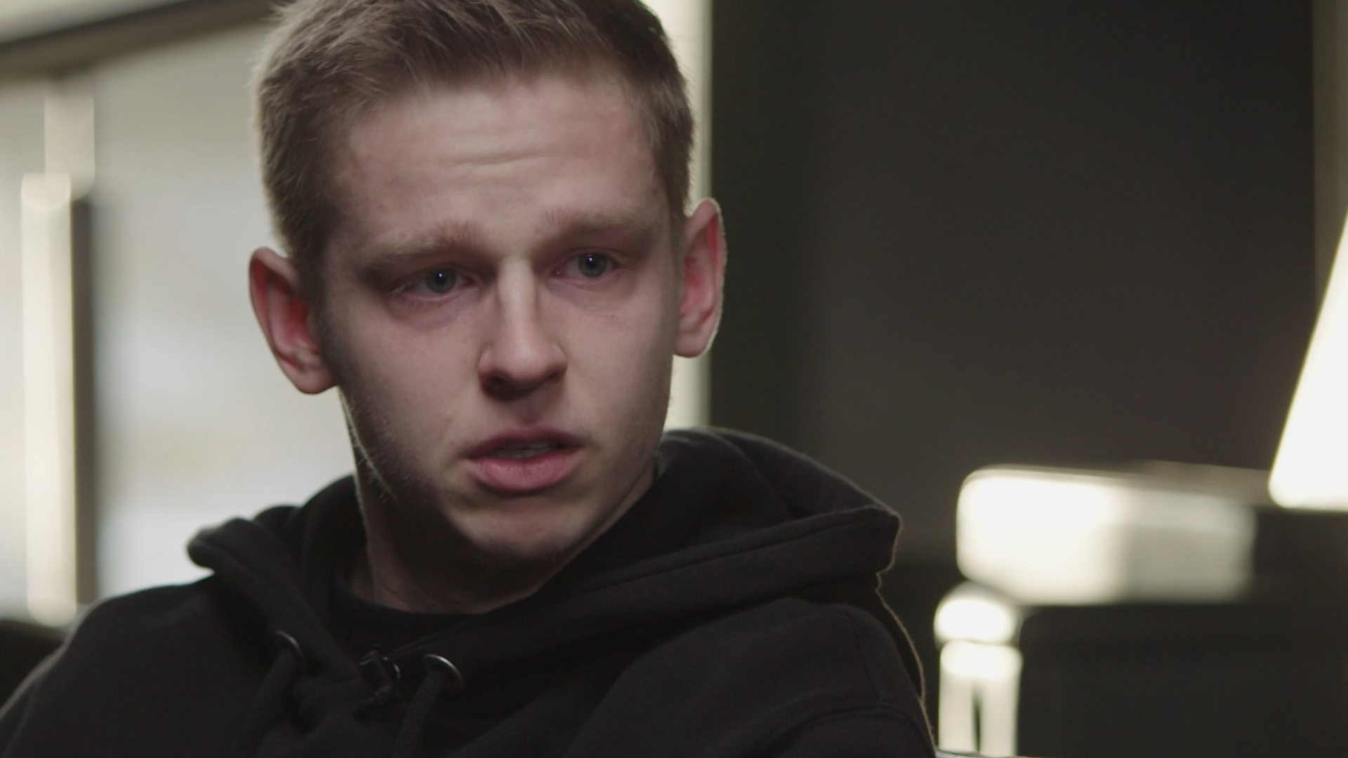 Βουρκωμένος Ζιντσένκο στο BBC: «Θα πολεμούσα κι εγώ» (vid)