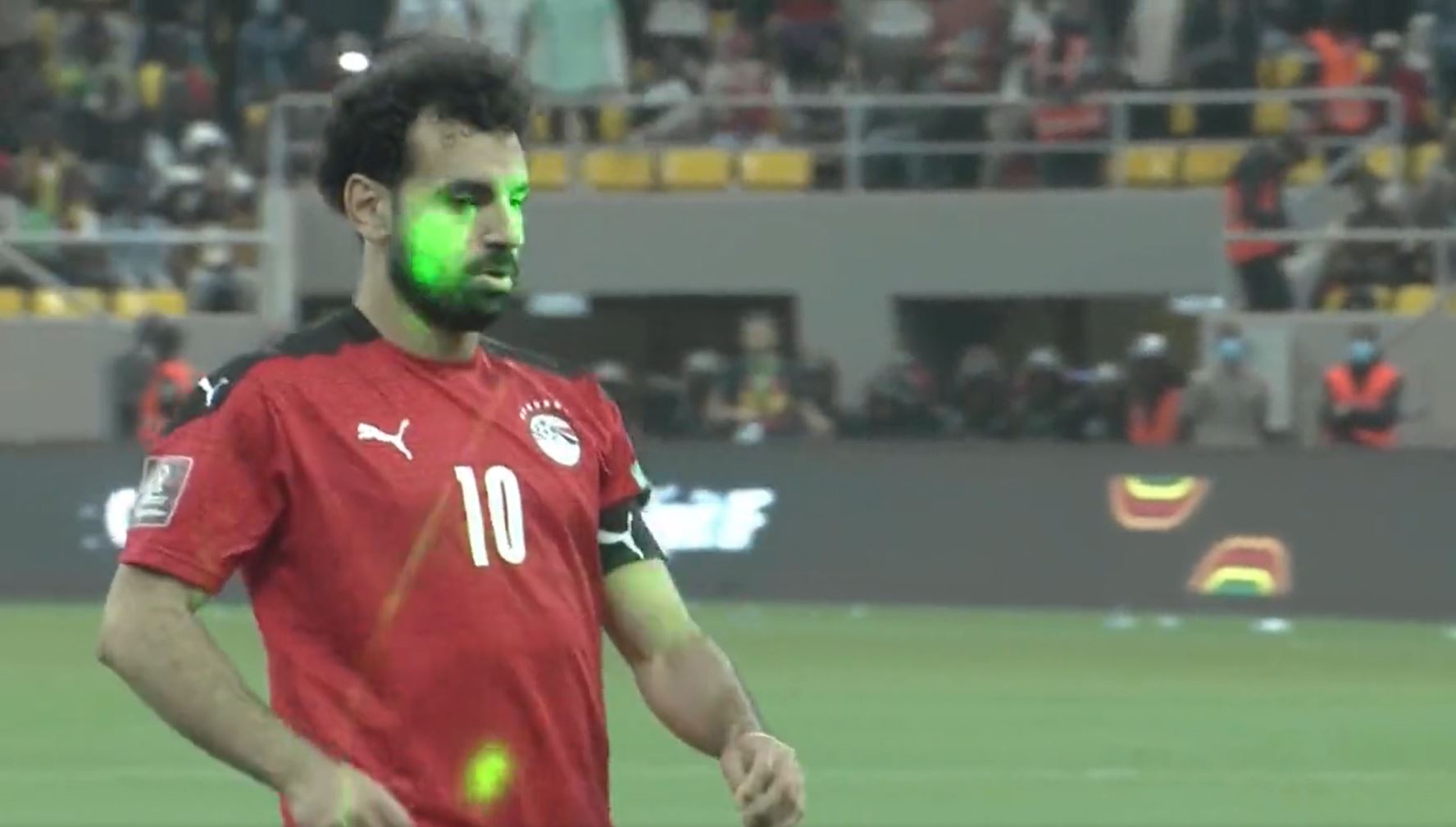 Σαλάχ βγαλμένος από… ντίσκο λίγο πριν εκτελέσει πέναλτι! (vid)