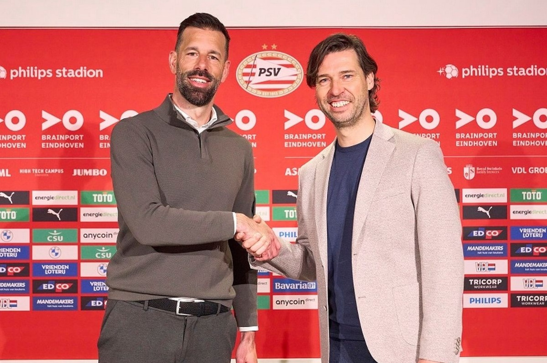 Εποχή Φαν Νίστελροϊ από του… χρόνου στην Αϊντχόφεν! (pic)