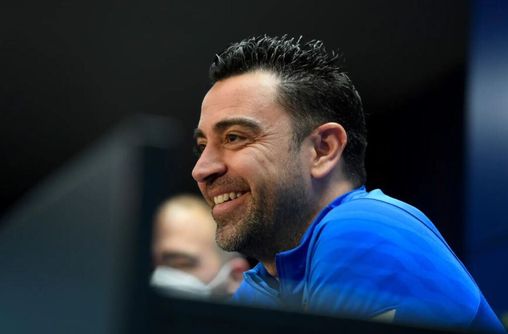 Θέλει μέχρι και να… απαγάγει τον Ντεμπελέ ο Τσάβι για να μείνει!