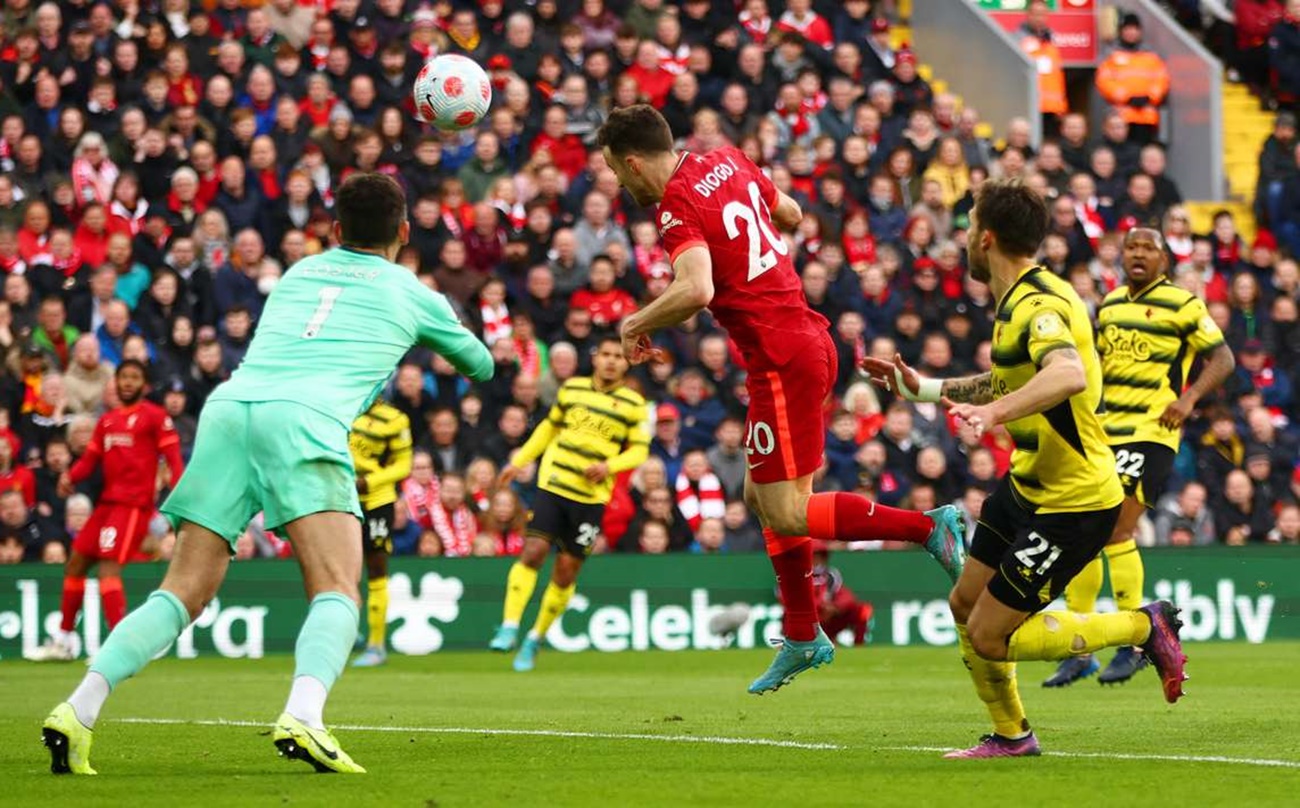 Κράτησε την ουσία η Λίβερπουλ και ανέβηκε στην κορυφή! (vid)