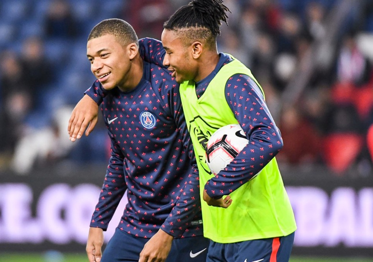 Η Παρί επαναφέρει Ενκουνκού για να μεταπείσει τον Μπαπέ!