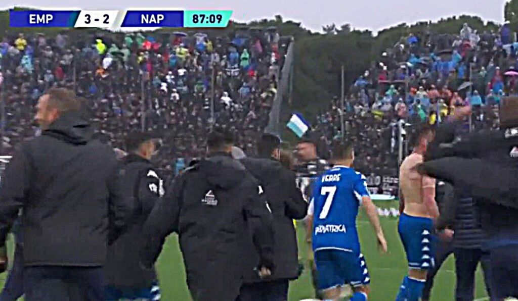 Μπλακ άουτ για τη Νάπολι και οριστικό αντίο στα όνειρα τίτλου! (vid)