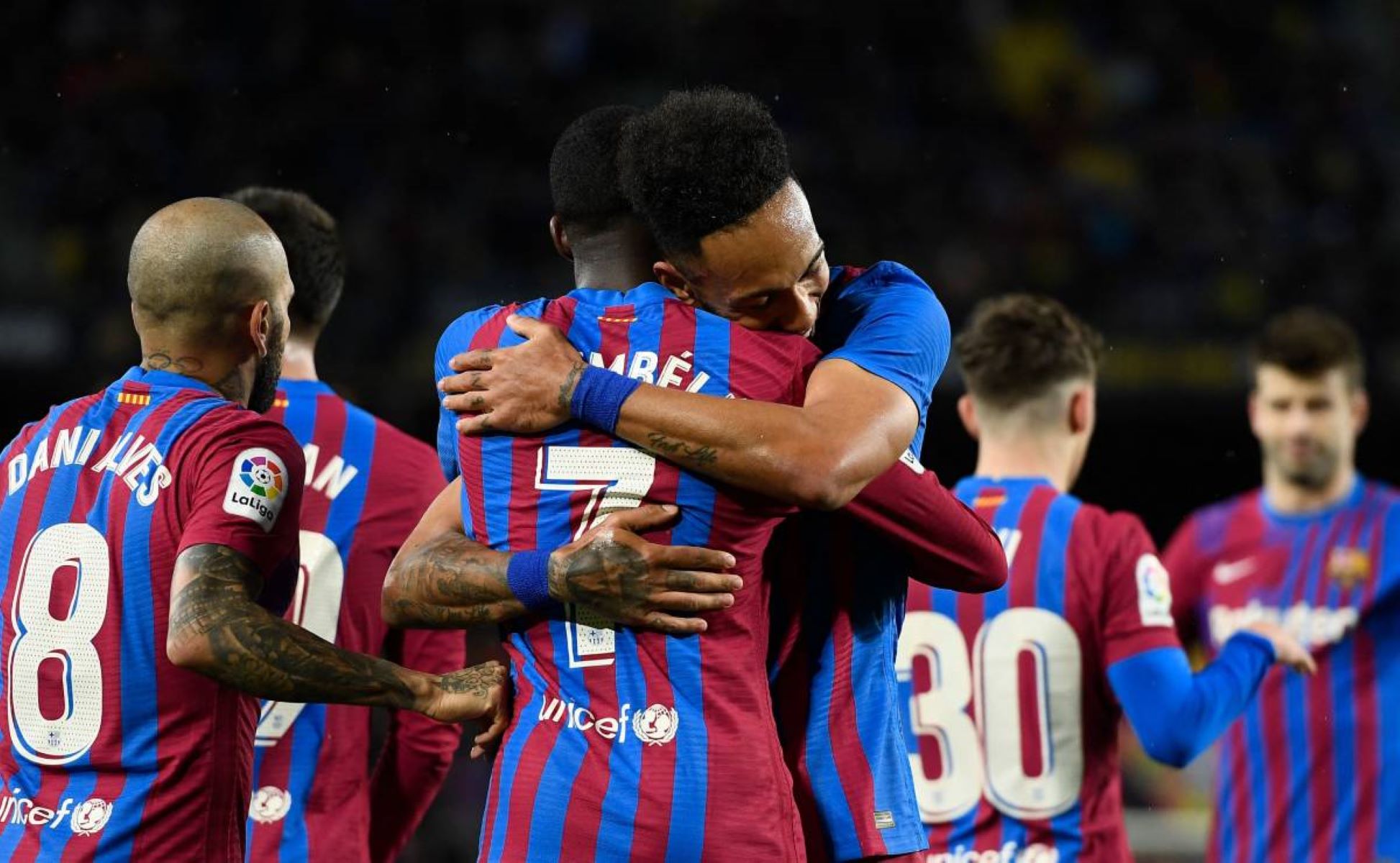 Ο Τσάβι απέκτησε σύμμαχο στο… ψηστήρι για τον Ντεμπελέ