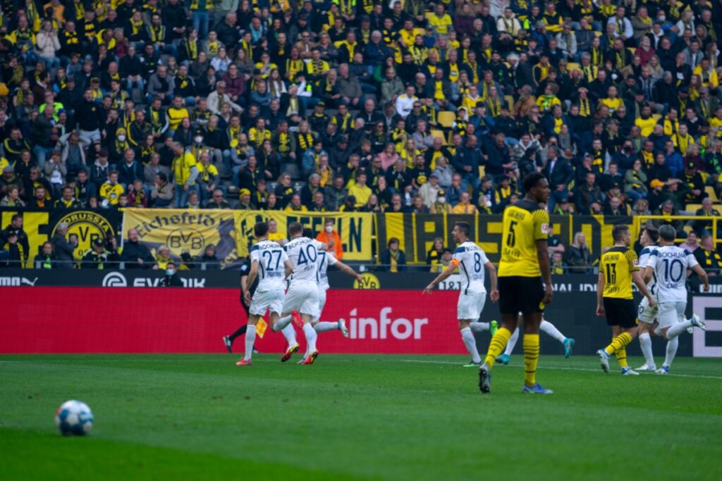 «Όσα φάμε και όσα πιούμε» η Ντόρτμουντ – Απογοητευτική ήττα από Μπόχουμ (vid)