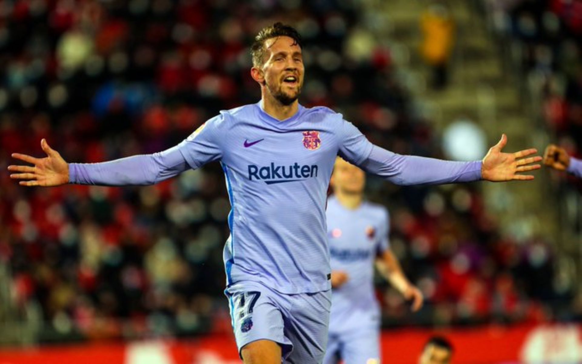 H Μπαρτσελόνα χτίζει… μέταλλο με τον τρελό Ντε Γιονγκ (vid)