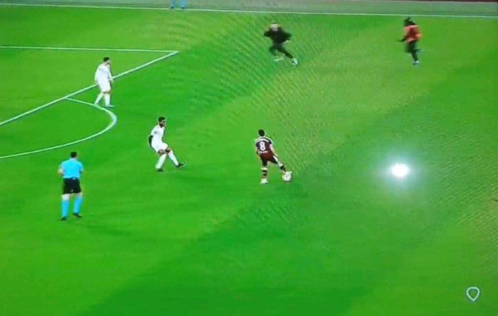 Ο Φορνάλς παραλίγο να βγάλει μπαλιά… διαβήτη σε οπαδό της Γούεστ Χαμ (vid)