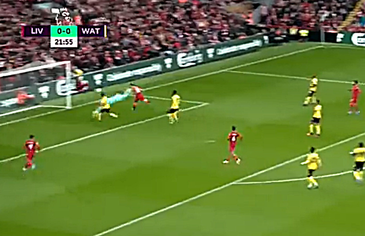 Αέρινος Ζότα, πετάχτηκε και «κάρφωσε» την μπάλα στο πλεκτό! (vid)