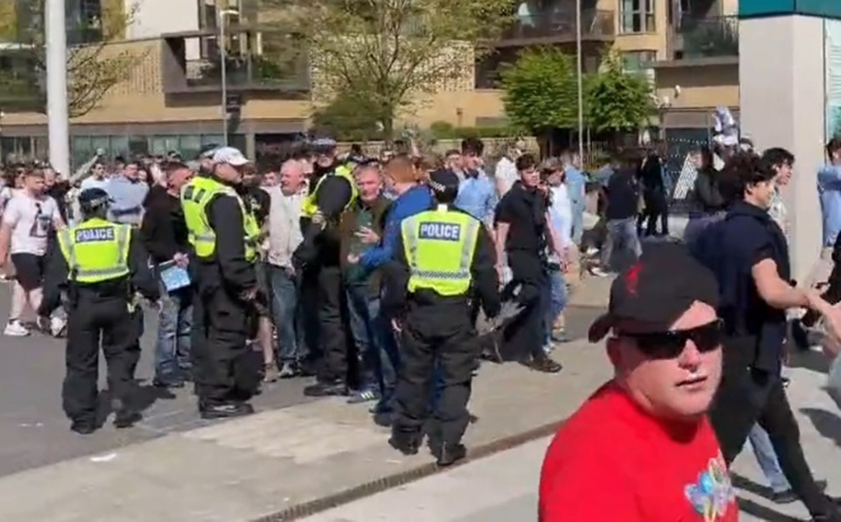 Μάντσεστερ Σίτι – Λίβερπουλ: Ντου, ξύλο και επεισόδια πριν από τη σέντρα! (vid)