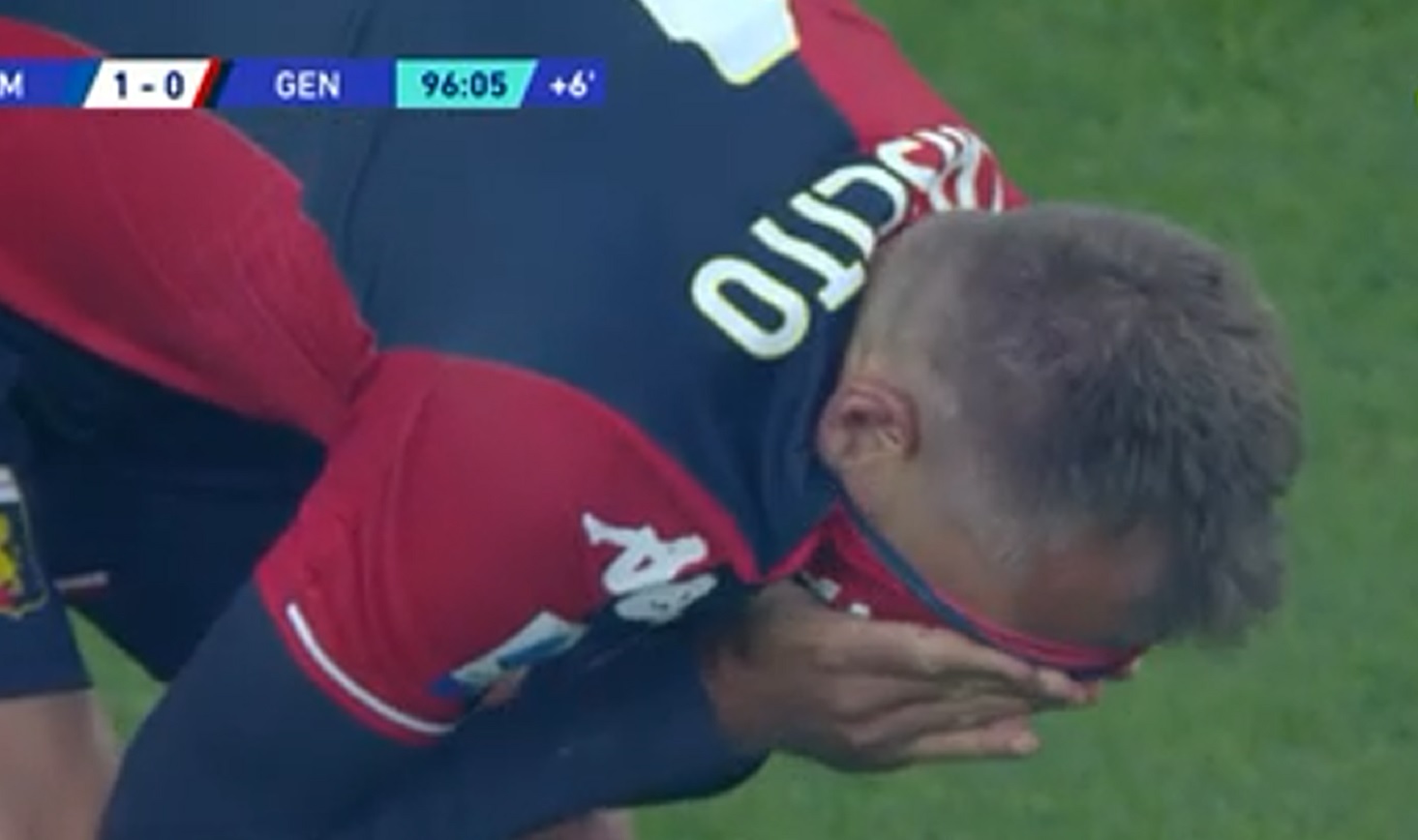 Η στιγμή της σεζόν στη Serie A: Ο Κρίσιτο έχασε στο 96′ πέναλτι και έβαλε τα κλάματα! (vid)