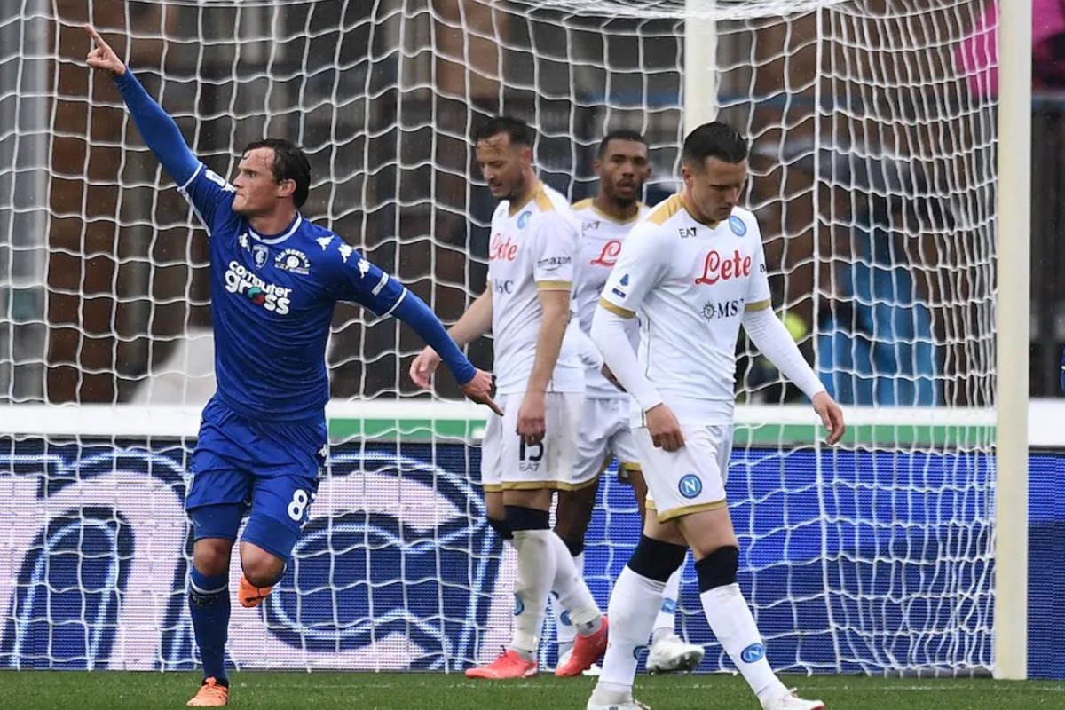 Νάπολι: Το αφεντικό «τρελάθηκε» – Σε «εγκλεισμό» οι παίκτες μέχρι το τέλος της σεζόν