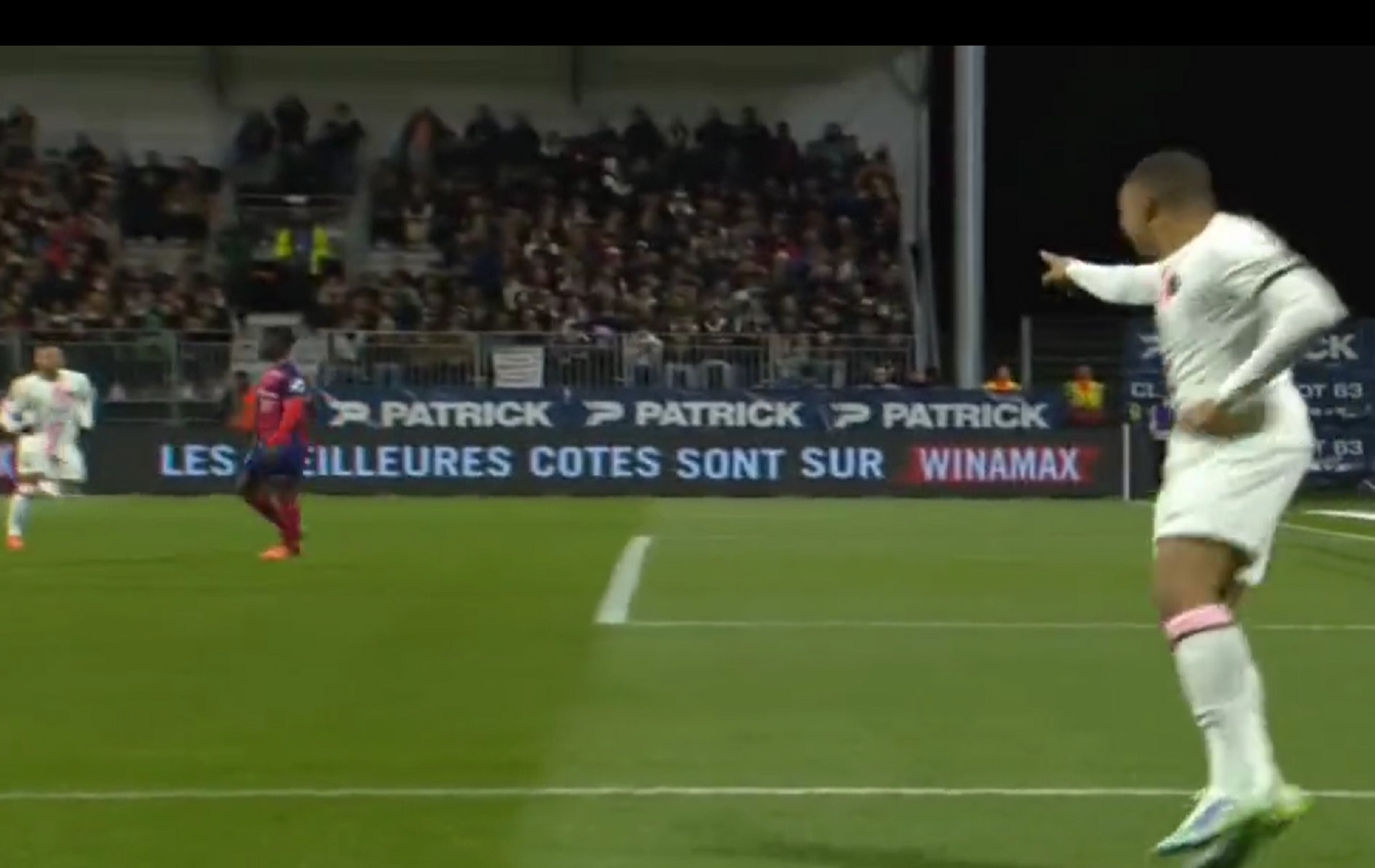 Ο Μέσι έκοψε ξανά την Κλερμόν στη… μέση – Ασίστ και γκολ ο Μπαπέ (vid)