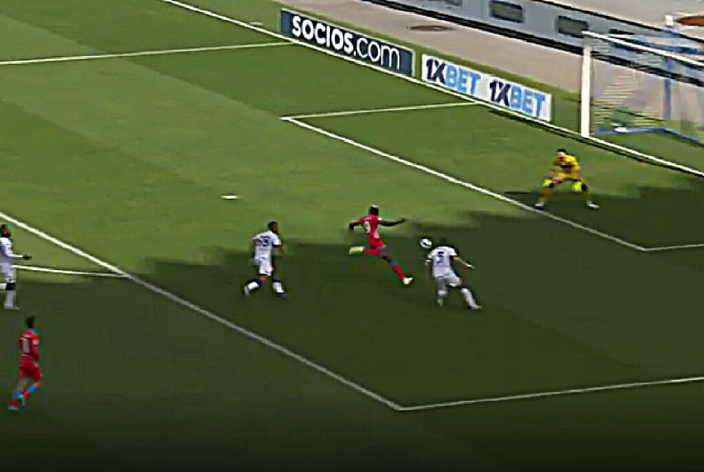 Ο Όσιμεν παρέδωσε δωρεάν μάθημα τελειώματος! (vid)