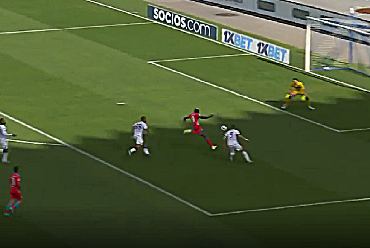 Ο Όσιμεν παρέδωσε δωρεάν μάθημα τελειώματος! (vid)