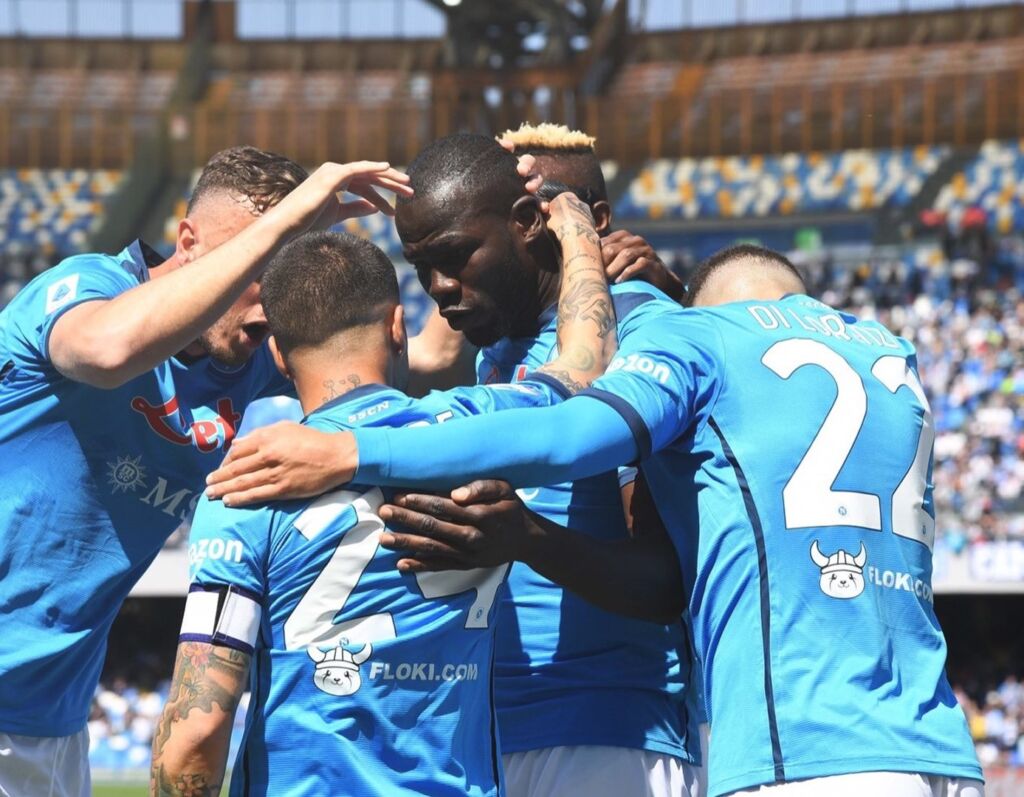 Νάπολι ξύπνησες, αλλά είναι αργά – Διέλυσε την Σασουόλο με “εξάρα”! (vid)