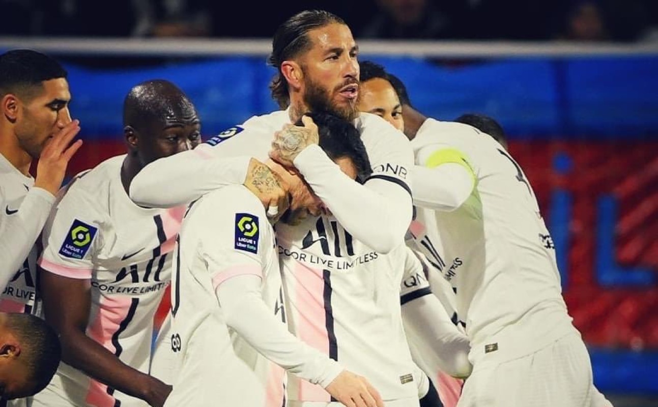 Ο Σέρχιο Ράμος… πανηγύρισε λες και πήρε Champions League: «Παρί, πετάμε ψηλά» (pic)