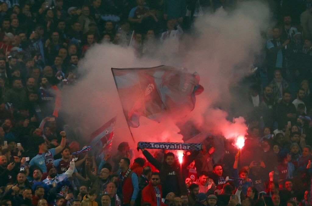 Δύο Έλληνες κατέκτησαν την Τουρκία: Πρωταθλήτρια η Τράμπζονσπορ, μετά από 38 χρόνια! (pic)