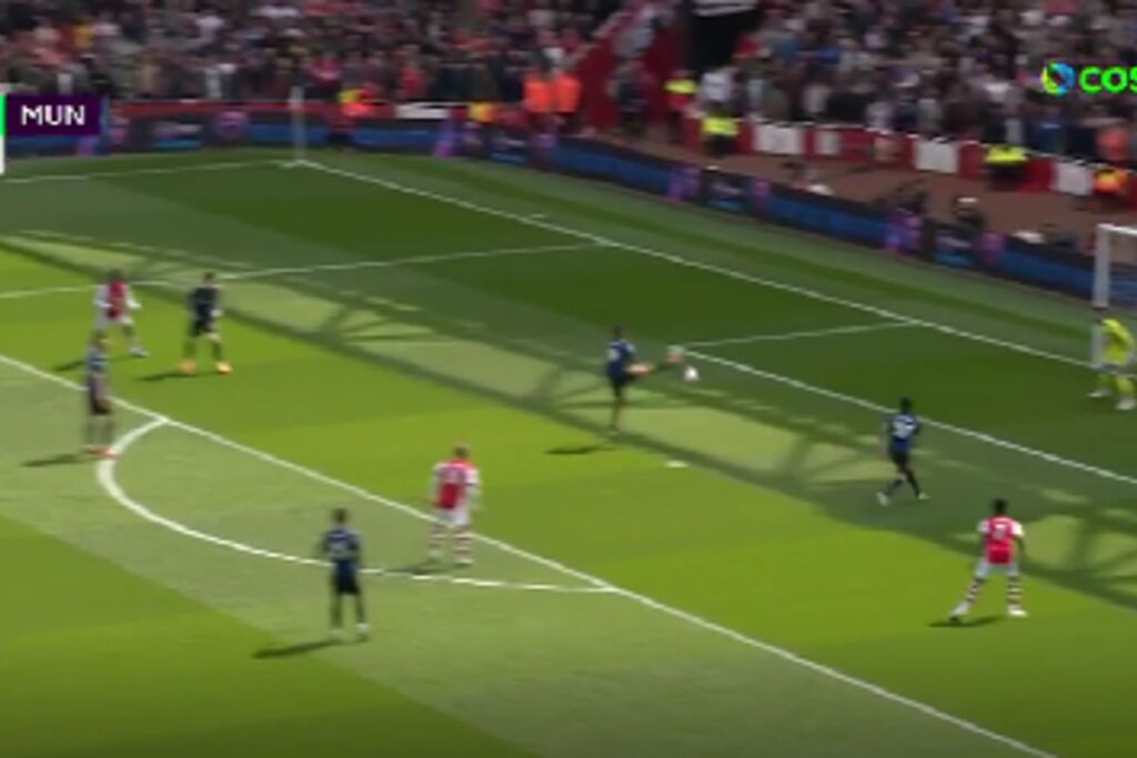 Γιουνάιτεντ: Άμυνα για κλάματα ακόμα και χωρίς τον Μαγκουάιρ (vid)