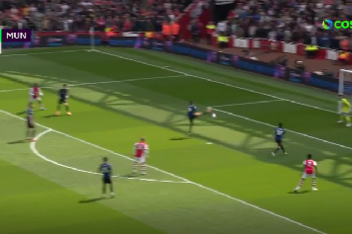 Γιουνάιτεντ: Άμυνα για κλάματα ακόμα και χωρίς τον Μαγκουάιρ (vid)