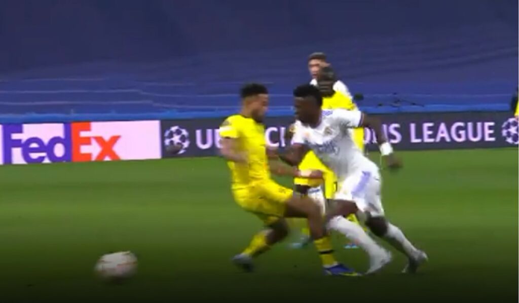 Ξεκίνησε τα μαγικά του ο Βινίσιους: Εξέθεσε με «ποδιά» τον Τζέιμς! (vid)