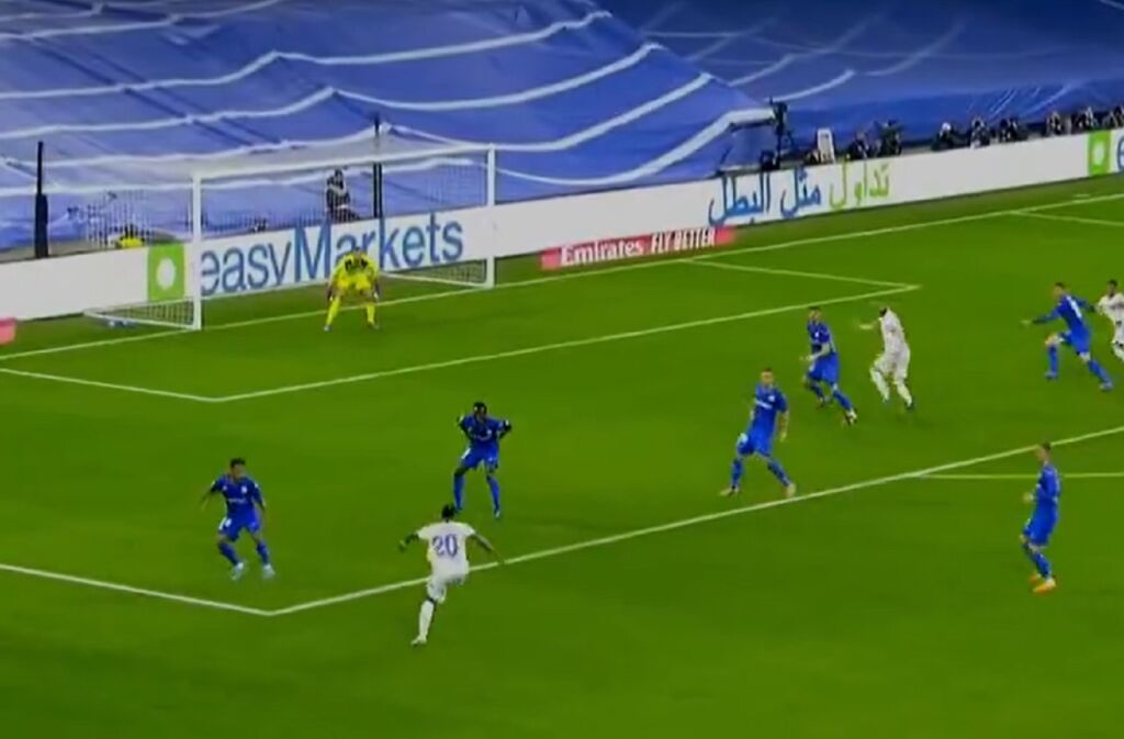 Ο Βινίσιους ντύθηκε Κουαρέσμα και έδωσε στον Κασεμίρο την ασίστ του Σαββάτου (vid)